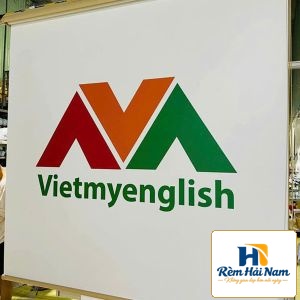 Lắp Đặt Rèm Cuốn In Logo cho trung tâm tiếng anh