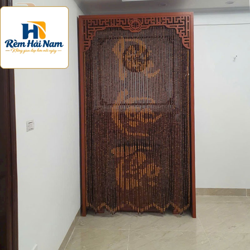 Rèm che bàn thờ đẹp bằng hạt gỗ hương RHG77