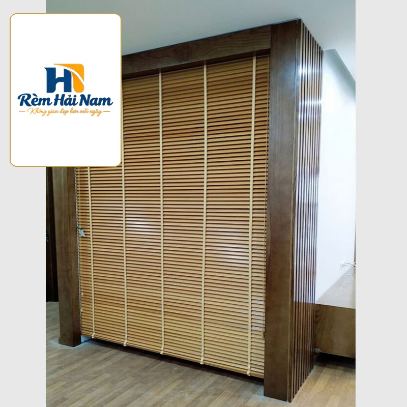 Rèm sáo gỗ che bàn thờ RGBT31