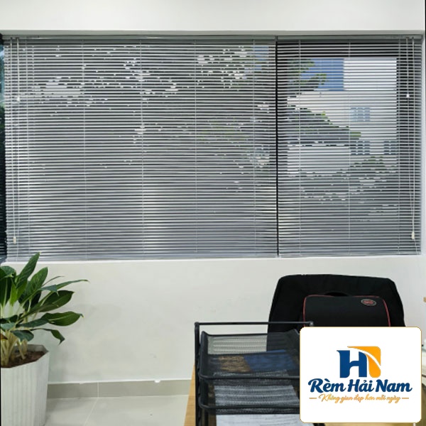 Rèm Sáo Nhôm Giá Rẻ – Giải Pháp Che Nắng Tiết Kiệm